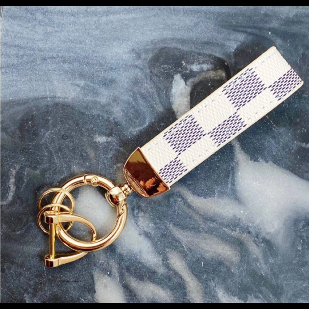 Checkered keychain